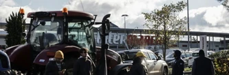 Agriculteurs: visite tendue d'Arnaud Rousseau à Agen, la bataille FNSEA-CR se durcit