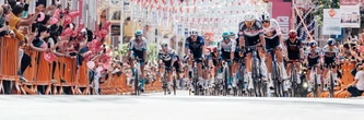 DIRECT. Giro 2025 : insubmersible Pedersen qui s'impose sur un fil dans la 5e étape ! Le classement