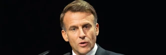 Démission de Macron : la procédure de destitution de LFI peut-elle le pousser au départ ?