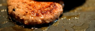 Des steaks hachés vendus chez Carrefour sont rappelés : tous ces lots ne doivent pas être mangés