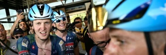 Le Tour de France rattrapé par la canicule, doublé de Merlier à Bergerac