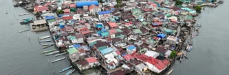 Aux Philippines, le calvaire quotidien des habitants d'une île aux prises à la montée des eaux