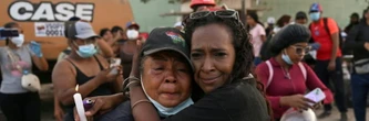Séismes au Venezuela: minute de silence au milieu des ruines, un mois après la catastrophe