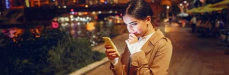 Fête de la musique : sécuriser son mobile entre applis de transport, photos et messageries avec Surfshark