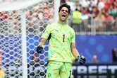 Yassine Bounou : origines canadiennes, surnom... Qui est le gardien du Maroc ?