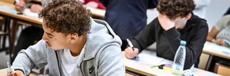 "La pire phrase qu'on puisse écrire" et autres boulettes : au bac de philo, voici les 5 erreurs qu'il faut absolument éviter