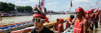 En Indonésie, la vidéo virale d'un enfant dope l'affluence à une course traditionnelle