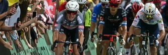 Tour de France: abandon du sprinteur belge Jasper Philipsen après une lourde chute