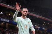 Son père et sa mère, "otage" du PSG, clash... Les secrets d'Adrien Rabiot