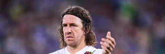 Carles Puyol effraie les fans avec la pommette cassée