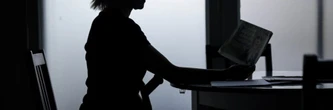 Dans les métiers précaires, un #MeToo plus difficile, avec moins d'écho