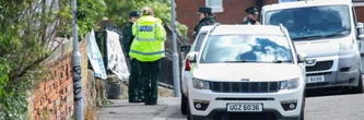 Le suspect de l'attaque de Belfast devant un juge, au lendemain de violences anti-immigrés