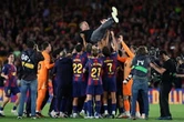 Espagne: le FC Barcelone mate le Real Madrid et conserve sa couronne
