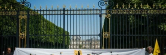 "Banquet paysan" devant le Sénat pour dire "non à la loi Duplomb"