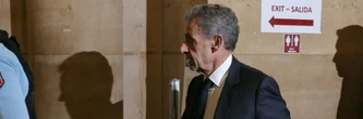 Financement libyen: Guéant et Hortefeux ont commis une "erreur" lors de leurs voyages à Tripoli, estime Sarkozy