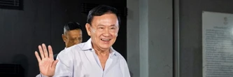 Thaïlande: Thaksin quitte le pays quelques heures avant un vote clé au Parlement