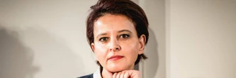 Naja Vallaud Belkacem ciblée par une tactique de Bayrou pour éviter la censure du PS ?