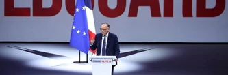 Présidentielle: Édouard Philippe dans l'arène pour "prendre le pouvoir"