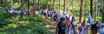 Trente ans après, des milliers de personnes marchent vers Srebrenica