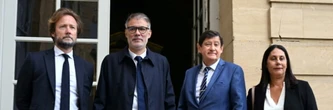 Le Parti socialiste se place un peu plus au centre du jeu de l'après-Bayrou