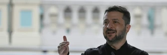 Ukraine: Zelensky appelle a renforcer la pression sur Poutine après les frappes mortelles
