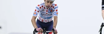 Le bidon collé de Lenny Martinez sur l'étape du Tour de France, "à vomir" pour Thibaut Pinot, les images