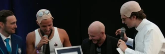 Le rappeur Pitbull établit un record du monde du plus grand rassemblement de faux crânes chauves