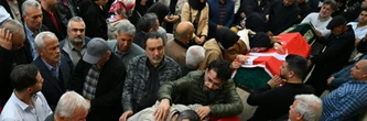 Emotion en Turquie aux obsèques des neuf personnes tuées dans une école