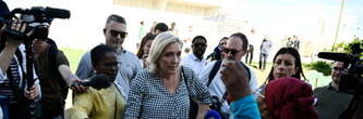 A Mayotte, Marine Le Pen veut 