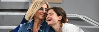 Les stars s'affichent en tribunes de Roland Garros, les images