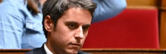 Renaissance veut interdire le voile pour les moins de 15 ans et prône "une deuxième loi séparatisme"