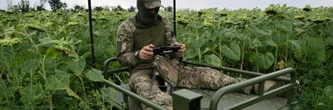 Sous un ciel parsemé de drones, des robots pour aider les médecins militaires ukrainiens