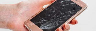 Voici pourquoi il ne faut jamais garder son écran de téléphone cassé : votre santé est en jeu