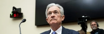 Powell maintient que la Fed peut "attendre" avant de baisser ses taux