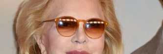 "Je commence à fatiguer" : à plus de 80 ans, Sylvie Vartan vit une retraite dorée dans une villa fermée en plein Paris