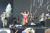 Lulu Van Trapp à We Love Green : "C'est la base d'être artiste engagé"