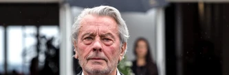 Alain Delon avait-il des petits-enfants cachés ? Une vieille affaire refait surface, la justice donne une réponse