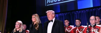 "A terre!" Comment le gala de la presse à Washington a tourné au chaos