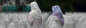 "Douleur dans l'âme": la Bosnie commémore le génocide de Srebrenica, 30 ans après