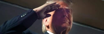 Hué à New York avant un match de la finale NBA, Trump assure qu'il s'agissait d'encouragements