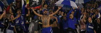 Ils ont saccagé le bus des joueurs : un guet apens de supporters frôle le drame