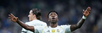 Alerte chez Vinicius, sa maison a pris feu !
