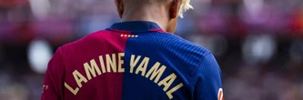 Lamine Yamal s'affiche avec un autre maillot que le Barça, les spéculations sont nombreuses