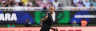 Facundo Tello : il a déjà distribué 10 cartons rouges dans un match, qui est l'arbitre de Canada - Bosnie ?