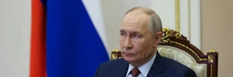 Poutine reçoit des dirigeants asiatiques pour un sommet parallèle au G7