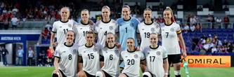 "Je reçois tous les jours des photos d'hommes nus" : une footballeuse dénonce le harcèlement qu'elle subit