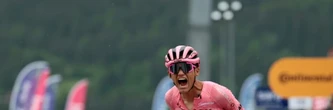 Tour d'Italie: Isaac del Toro contre-attaque, crève-coeur pour Bardet