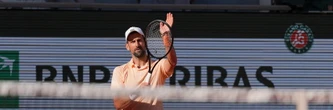 DIRECT. Roland-Garros 2026 : Djokovic écarte Royer dans la douleur, la sensation Rybakina, Halys plus fort qu'Humbert... scores et résultats
