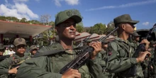 Las FARC libera a los ocho militares venezolanos secuestrados durante los combates en Apure 