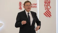 Ximo Puig pide usar la mascarilla ante la duda tras la flexibilización de su uso en exteriores